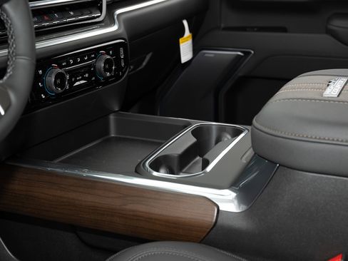 New 2025 Chevrolet Silverado 2500 High Country w/ Technology Package image 35