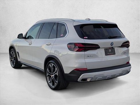 New 2026 BMW X5 xDrive50e w/ Executive Package image 9