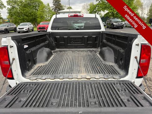 Used 2019 Chevrolet Colorado W/T RWD image 27