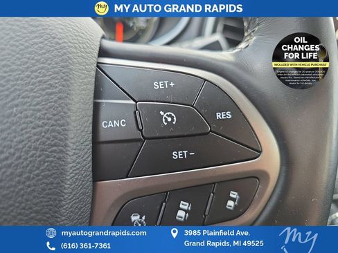 Used 2021 Jeep Cherokee Limited w/ Elite Package AWD/4WD image 17