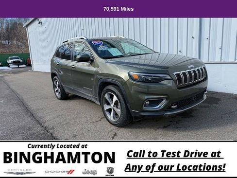 Used 2021 Jeep Cherokee Limited w/ Elite Package image 2