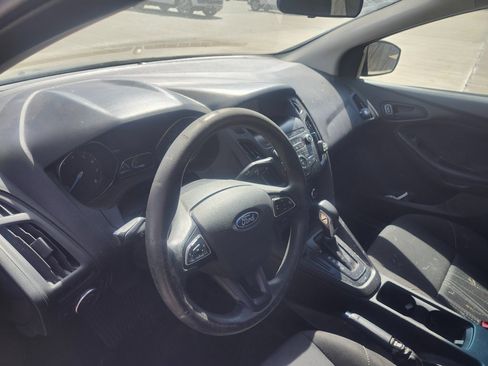 Used 2018 Ford Focus S image 12