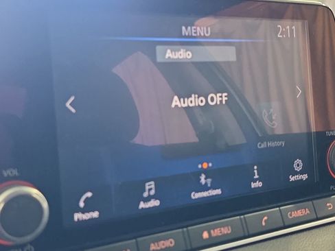 Used 2021 Nissan Sentra SV FWD image 19