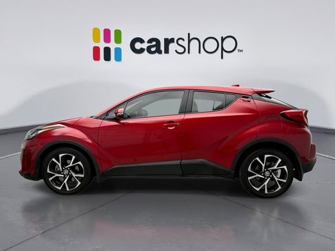 Used 2021 Toyota C-HR XLE image 2