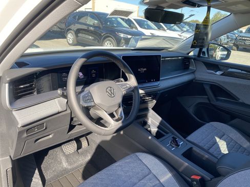New 2025 Volkswagen Tiguan S image 9