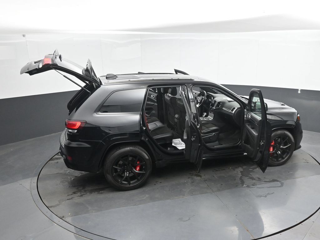 Used 2020 Jeep Grand Cherokee SRT w/ Trailer Tow Group IV AWD/4WD image 53