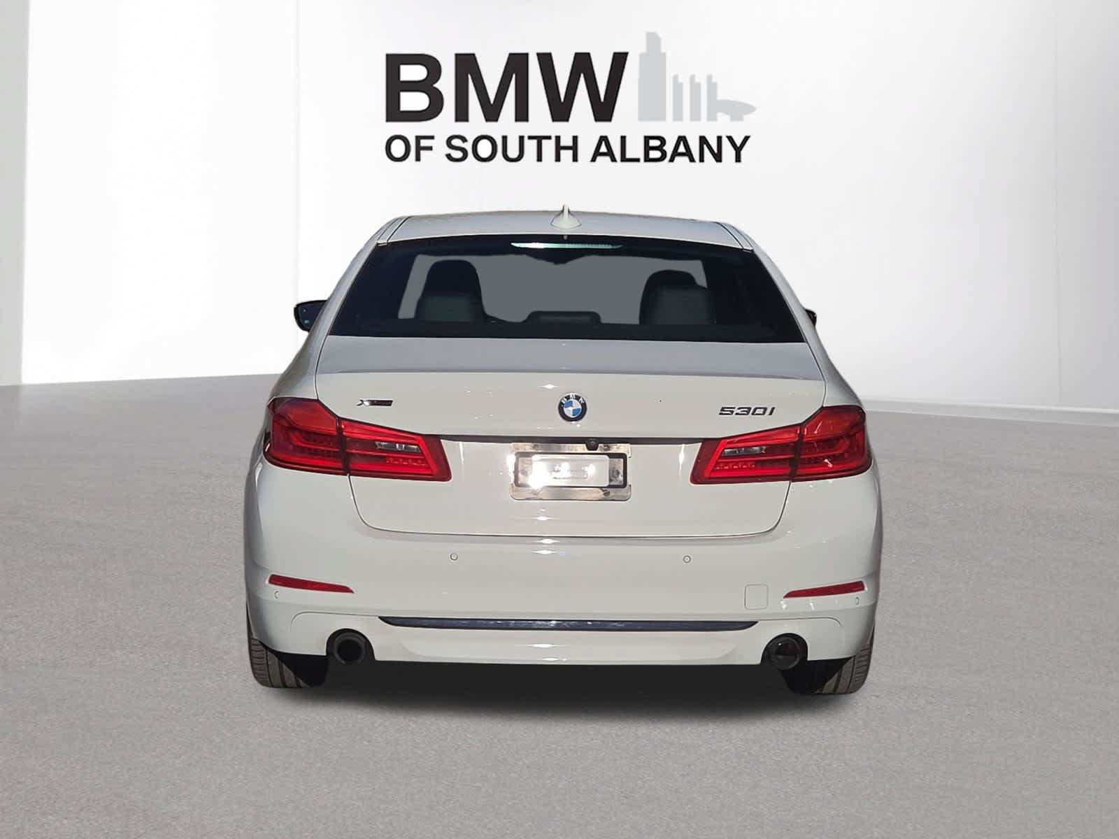 Used 2020 BMW 530i xDrive w/ Premium Package AWD/4WD image 4