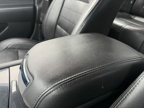 Used 2013 Ford Taurus SHO image 27