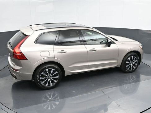 New 2025 Volvo XC60 B5 Core w/ Protection Package Premier AWD/4WD image 31