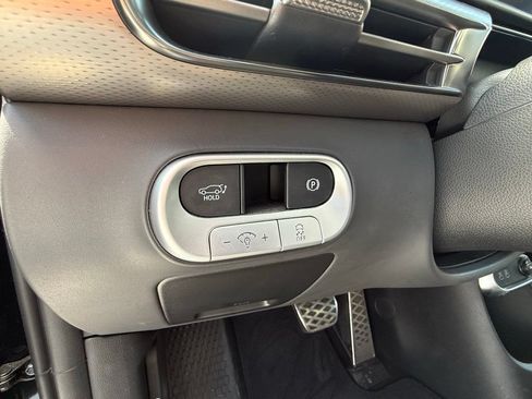 Used 2024 Genesis GV60 Performance AWD/4WD image 23