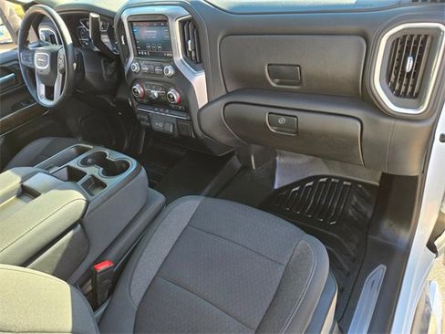 Used 2022 GMC Sierra 3500 SLE w/ SLE Value Package image 21