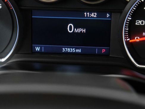 Used 2022 Chevrolet Silverado 1500 LT RWD image 19