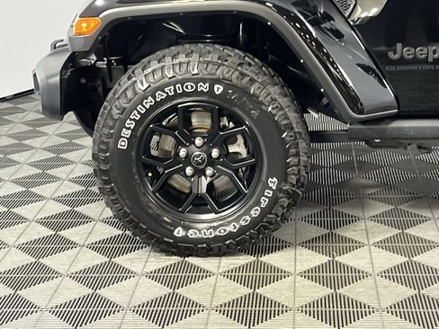 Certified 2024 Jeep Gladiator Sport image 9
