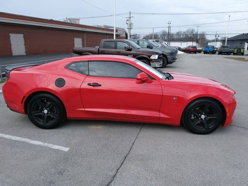 Used 2017 Chevrolet Camaro LT image 2
