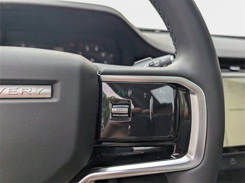 Used 2024 Land Rover Discovery Sport S image 18