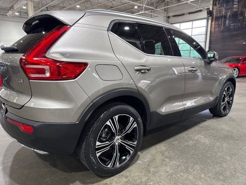 Used 2020 Volvo XC40 T4 Inscription image 35