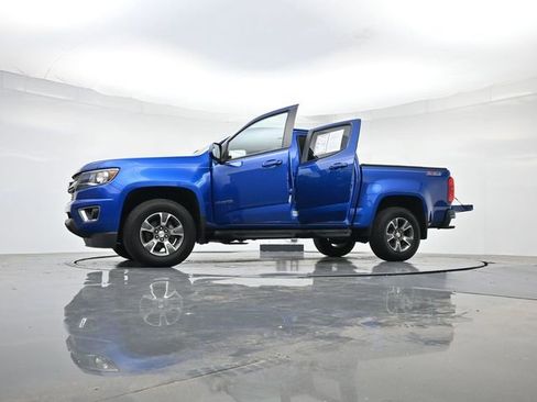 Used 2019 Chevrolet Colorado Z71 AWD/4WD image 56
