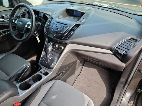 Used 2015 Ford Escape SE image 30