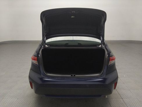 Used 2022 Toyota Corolla LE FWD image 29
