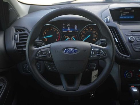 Used 2017 Ford Escape SE FWD image 16