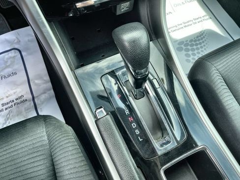 Used 2016 Honda Accord LX image 22
