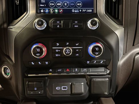 Used 2021 GMC Sierra 1500 SLT w/ SLT Premium Package image 32