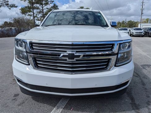 Used 2017 Chevrolet Suburban Premier image 8