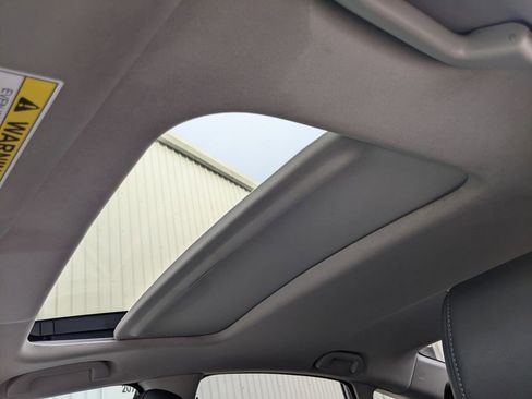 Used 2022 Honda Insight Touring image 17