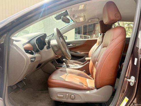 Used 2016 Chevrolet Malibu LT w/ Leather Package image 11