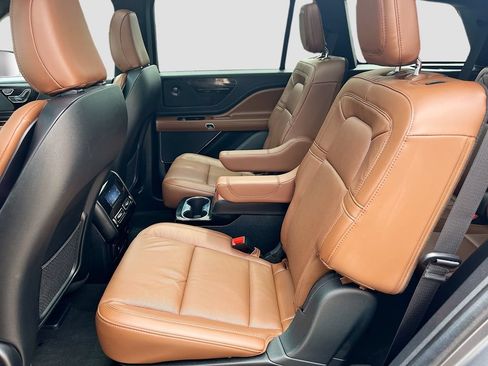 Used 2023 Lincoln Aviator Reserve w/ Equipment Group 201A AWD/4WD image 26
