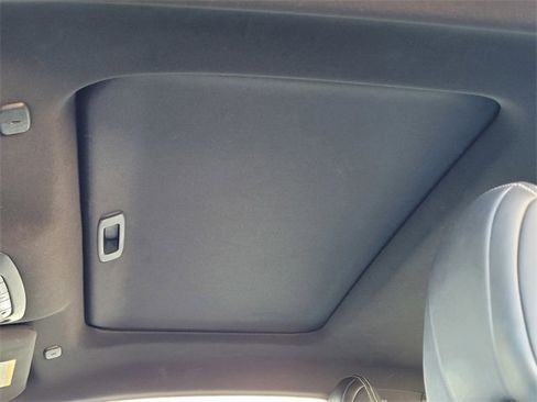 Used 2018 INFINITI Q60 2.0t w/ Moonroof Package image 14