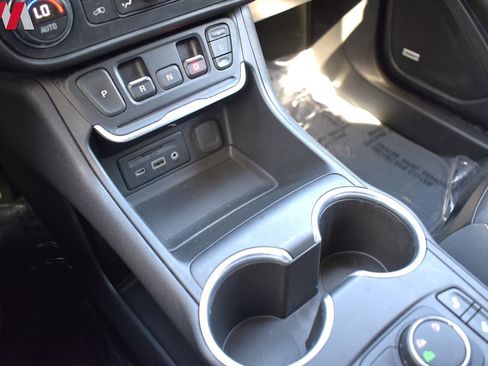 Used 2020 GMC Terrain SLT w/ Preferred Package image 26