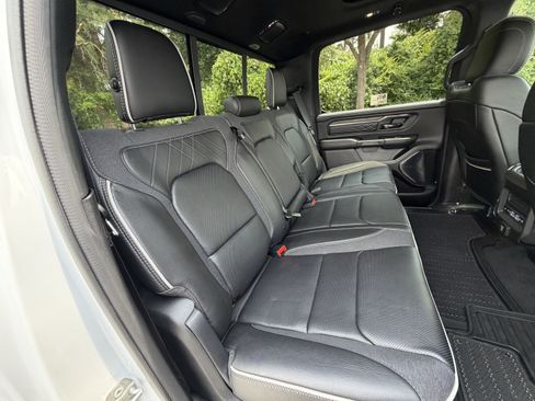 Used 2025 RAM 1500 Limited w/ Off Road Group AWD/4WD image 21