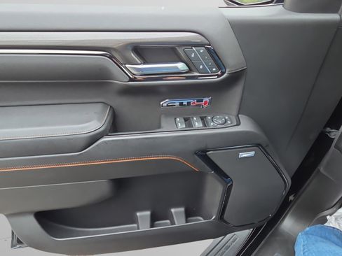 Used 2023 GMC Sierra 1500 AT4 w/ AT4 Premium Package image 32