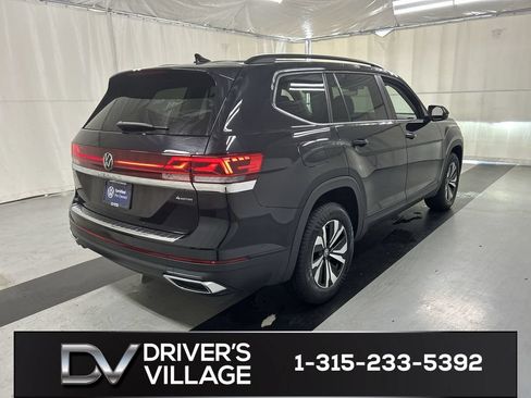 Certified 2024 Volkswagen Atlas SE AWD/4WD image 2