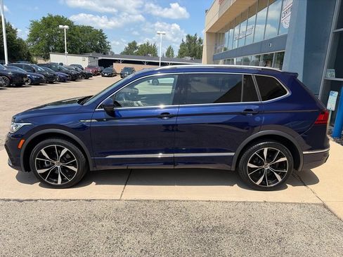 Certified 2023 Volkswagen Tiguan SEL R-Line AWD/4WD image 5