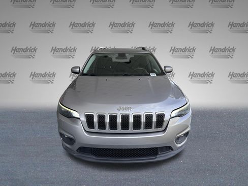Used 2019 Jeep Cherokee Latitude w/ Popular Appearance Group FWD image 3