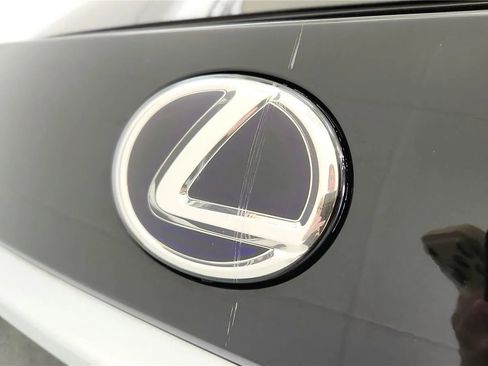 Used 2019 Lexus RX 450h AWD w/ Luxury Package image 16