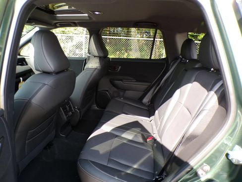Used 2026 Subaru Outback Limited AWD/4WD image 18
