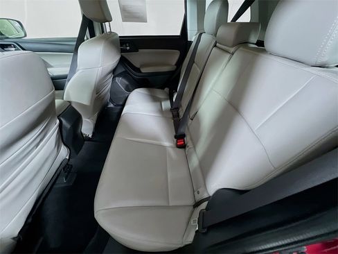 Used 2014 Subaru Forester 2.5i Limited image 23