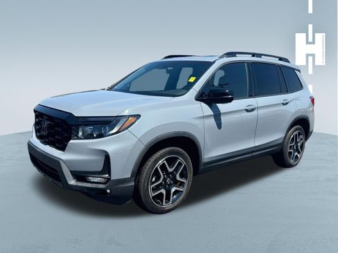 Used 2023 Honda Passport Elite image 3