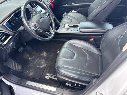 Used 2020 Ford Fusion Titanium FWD image 7