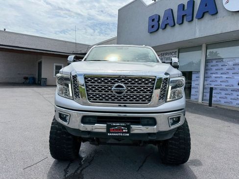 Used 2017 Nissan Titan SL image 2