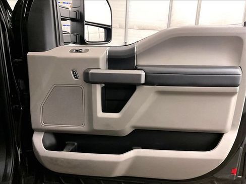 Used 2018 Ford F250 XLT AWD/4WD image 23