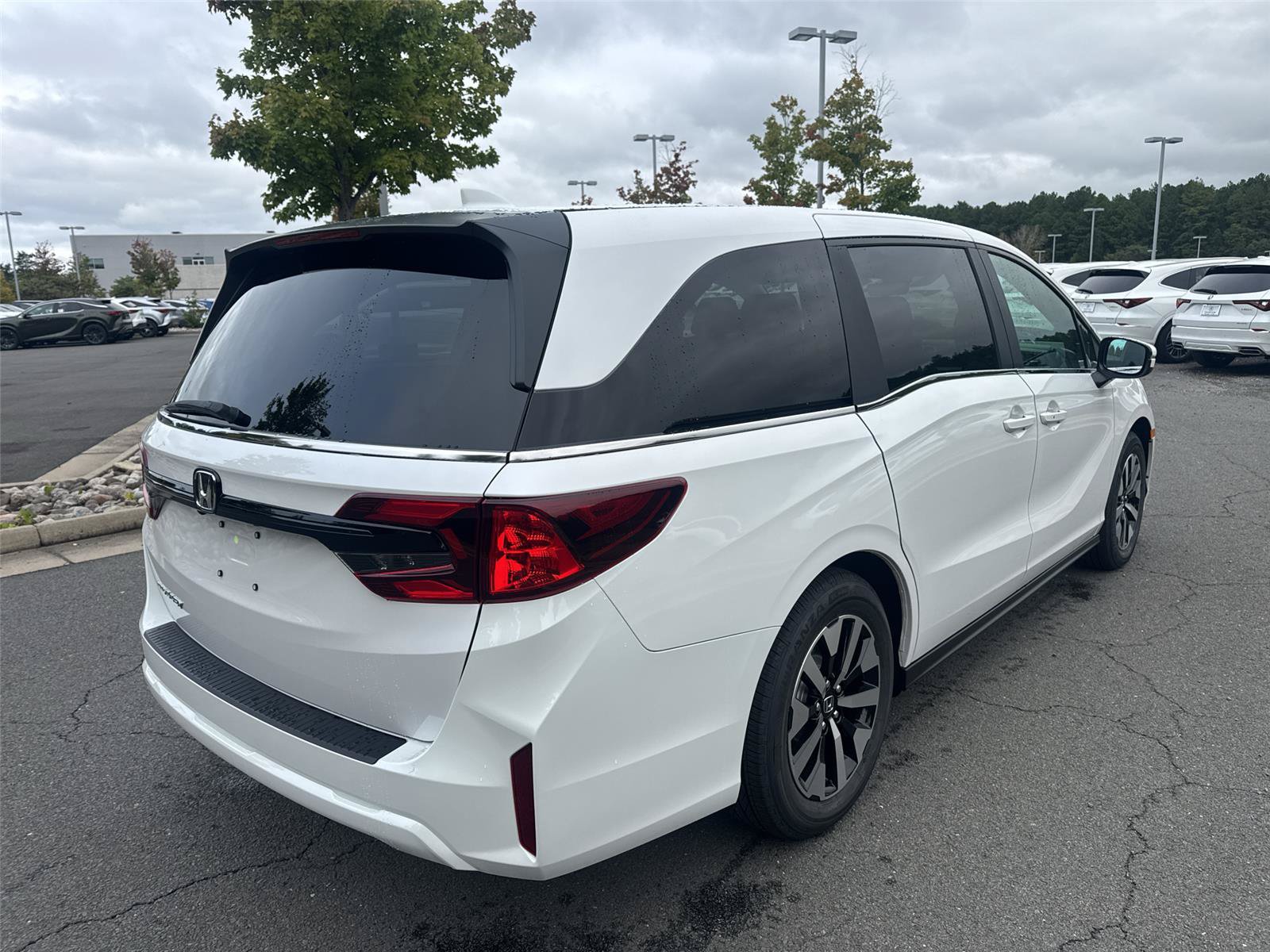New 2027 Honda Odyssey EX-L image 7