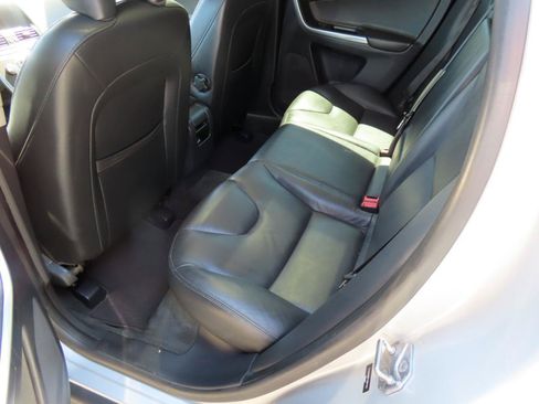 Used 2015 Volvo XC60 T5 Premier FWD image 10