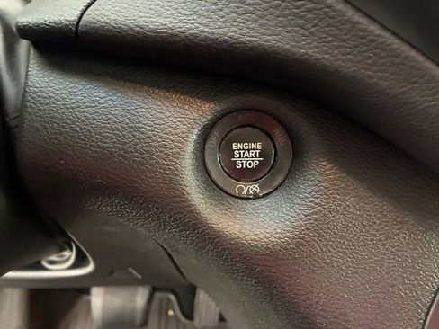 Used 2020 Jeep Cherokee Limited AWD/4WD image 24