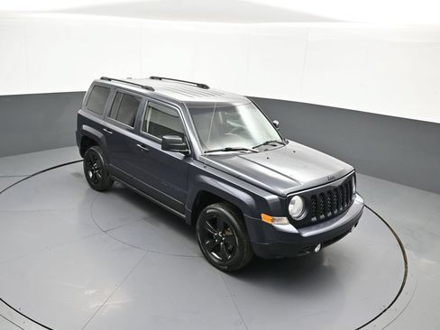 Used 2015 Jeep Patriot Sport w/ Power Value Group FWD image 35