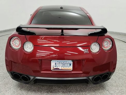 Used 2015 Nissan GT-R Premium AWD/4WD image 19