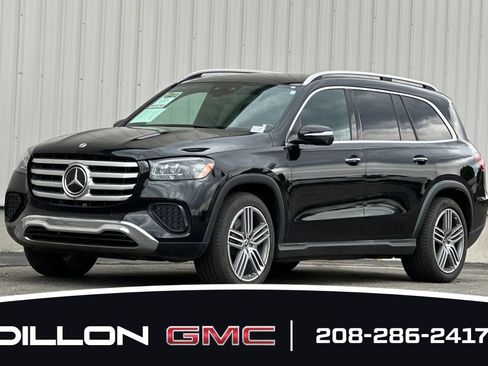 Used 2024 Mercedes-Benz GLS 450 4MATIC image 8